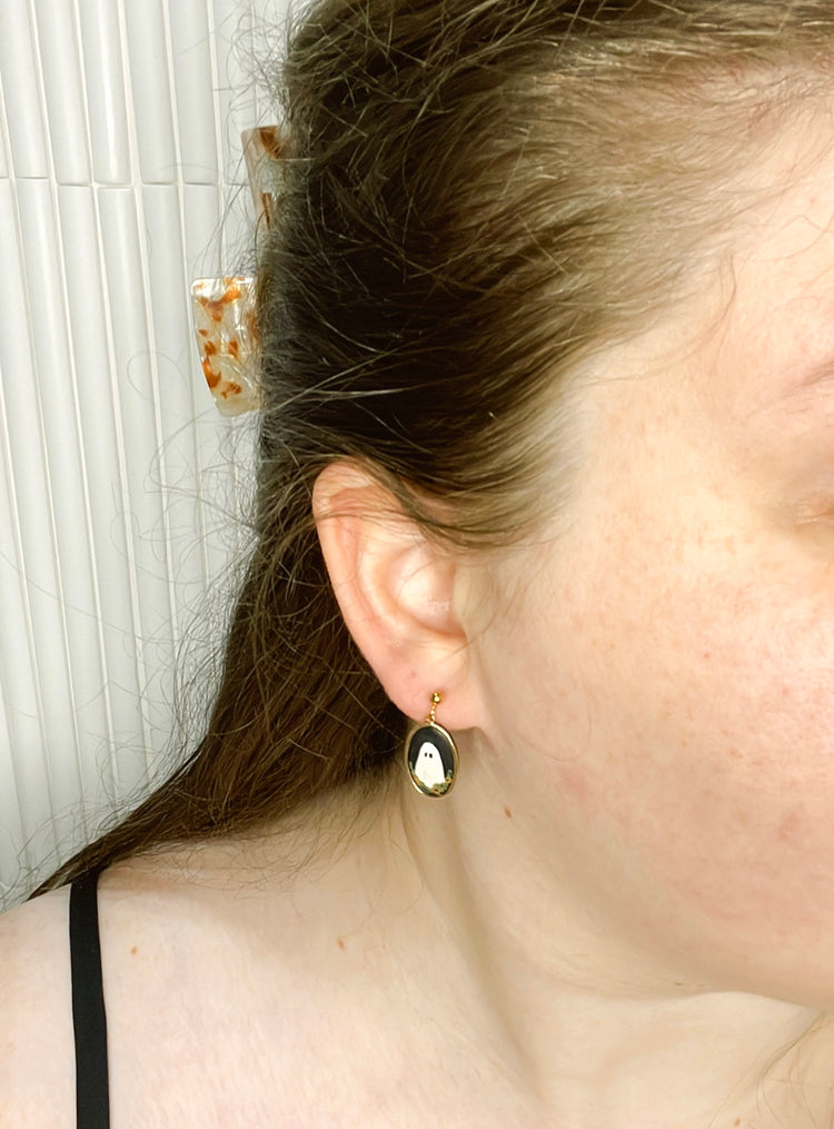 25- Teeny Weeny Ghosts