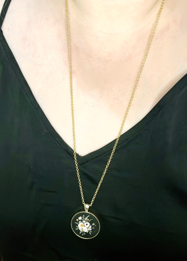 Black Bouquet Necklace | Gold