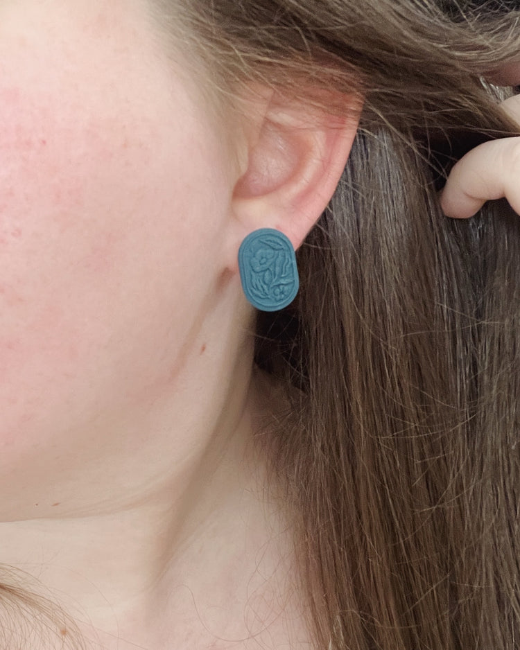 Floral Stamped Stud Set