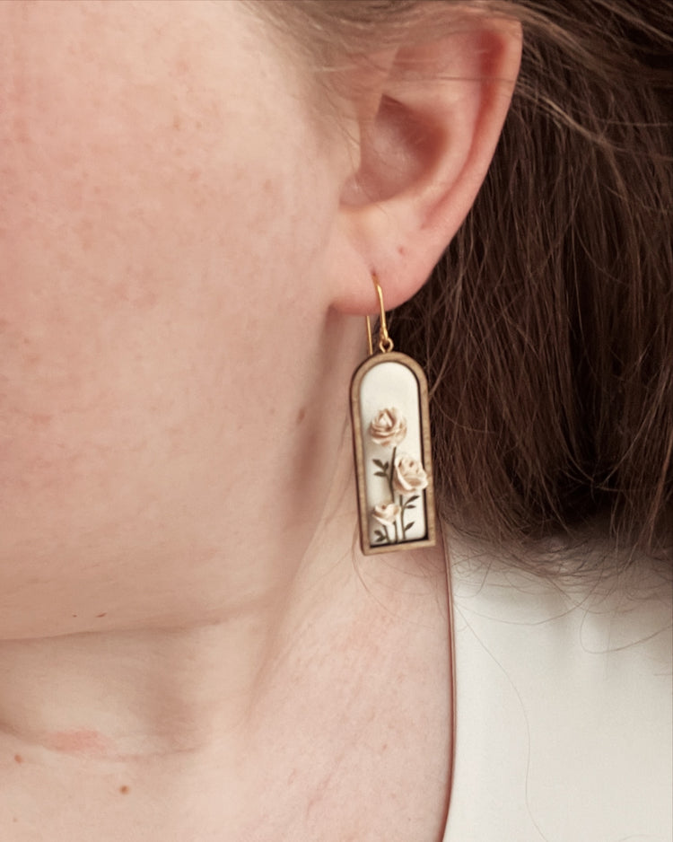 29 | Framed Rose Garden | Long Arch