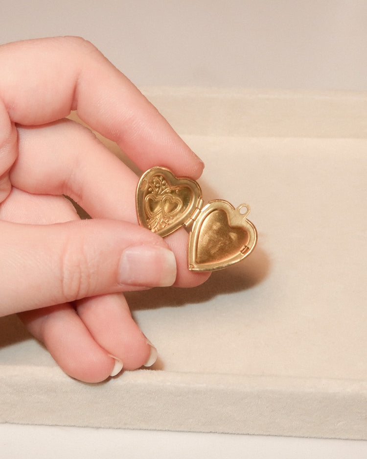 Ornate Heart Locket | Custom Bouquet Spot