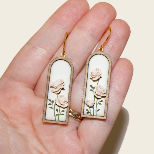 29 | Framed Rose Garden | Long Arch