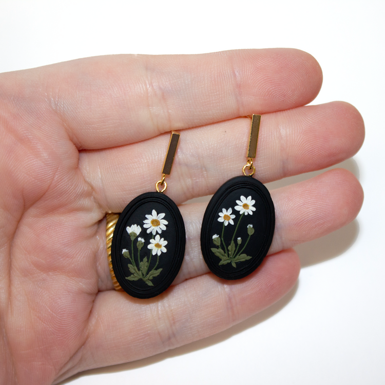12 | Lined Daisy Earrings