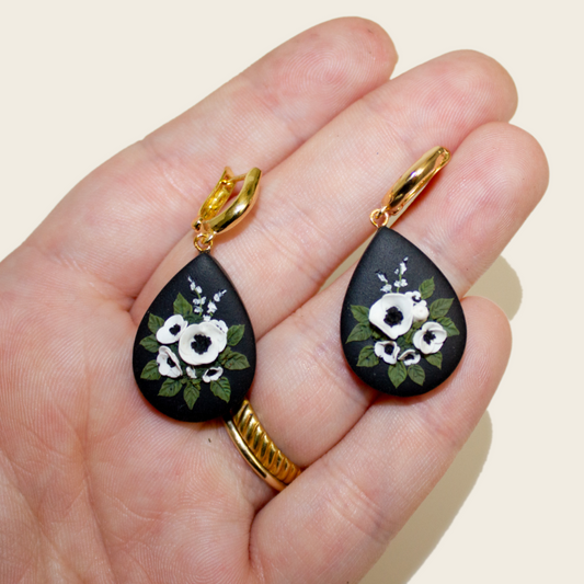 14- Black Teardrop Poppy Bouquet Earrings