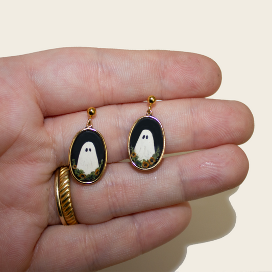 25- Teeny Weeny Ghosts