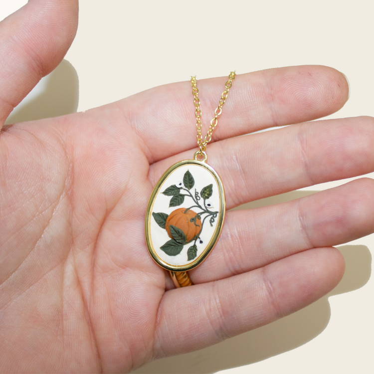 Pumpkin Patch Necklace | Cream