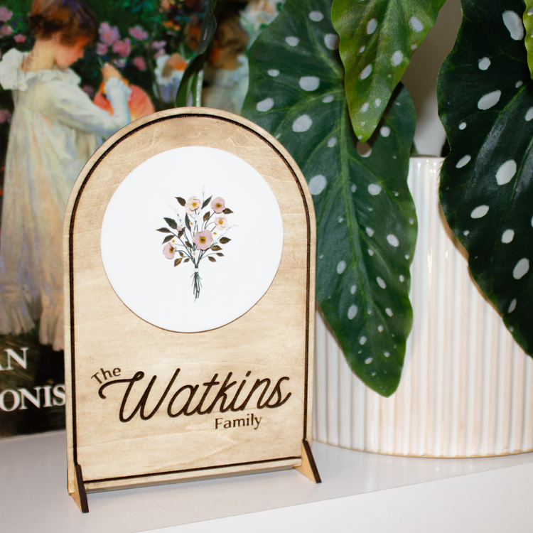 Custom Family Bouquet Sign | Customs July 2024