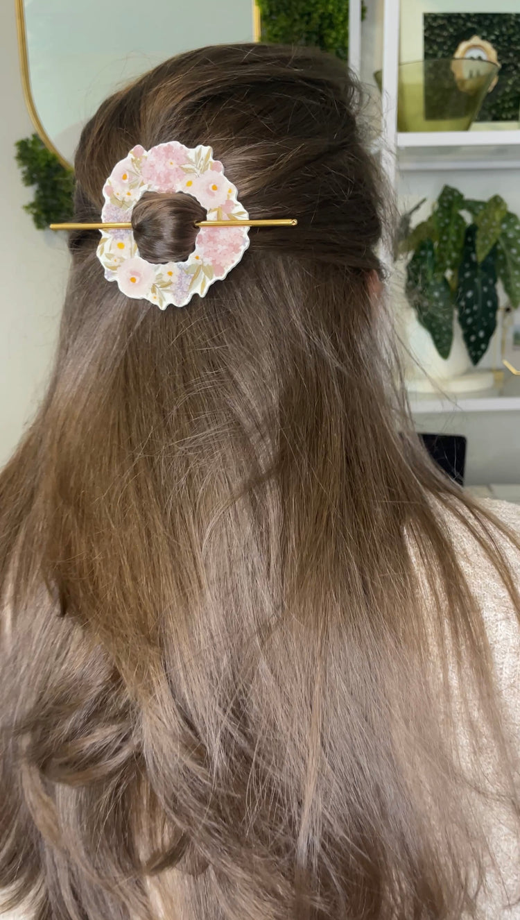 Watercolor Hair Slide 02 | April 2023