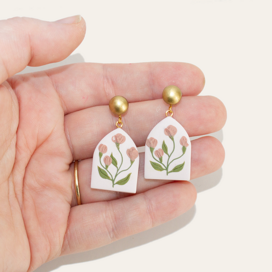 Rosy Pattern Dome Earrings | March 2023