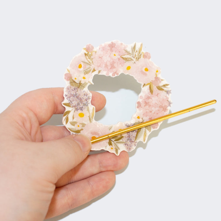 Watercolor Hair Slide 02 | April 2023