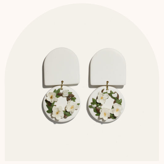 Magnolia Wreath | White