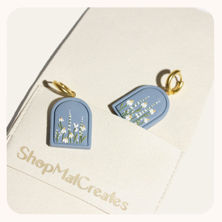 Daisy Garden | Framed Arch