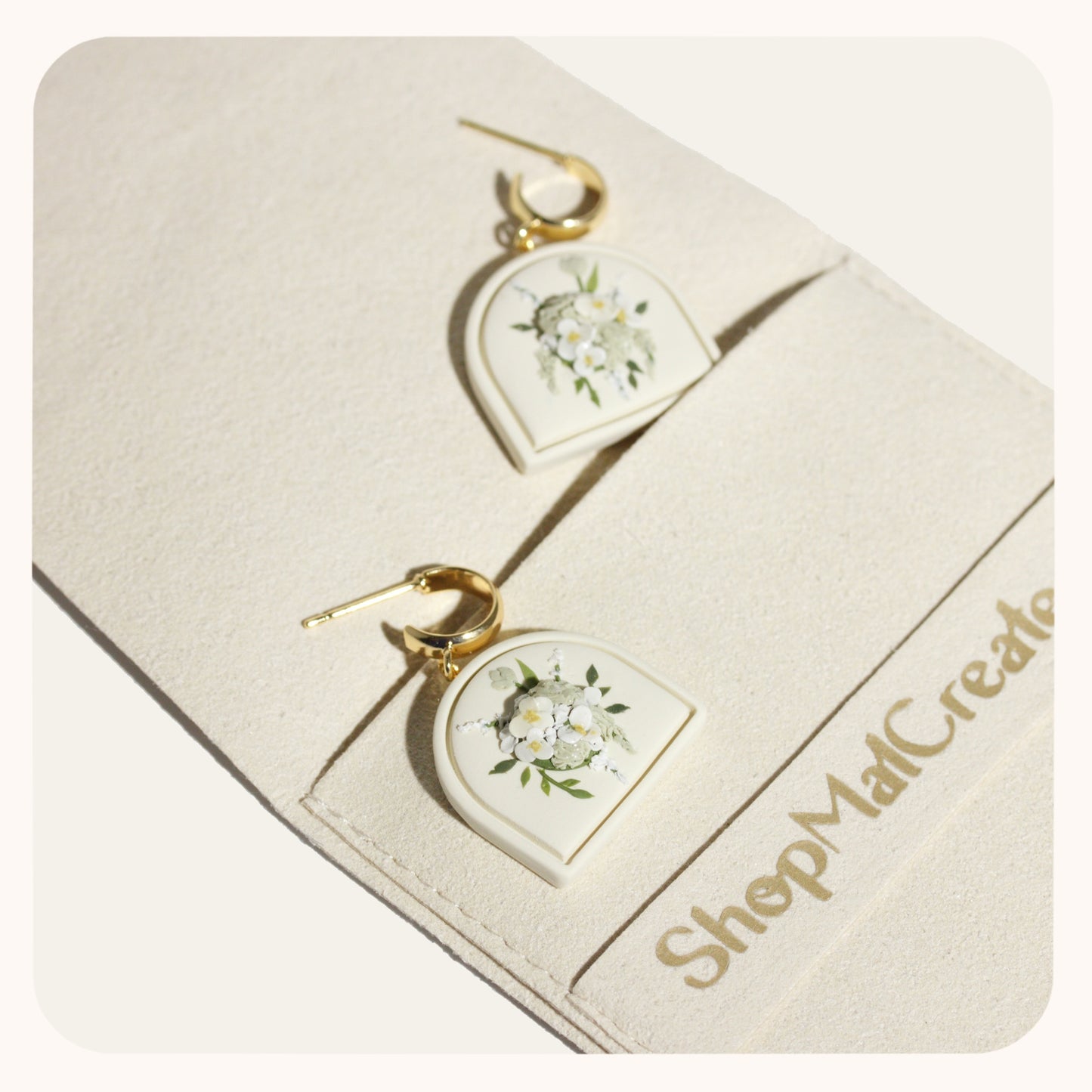 Gardenia Bouquet | Framed Arch