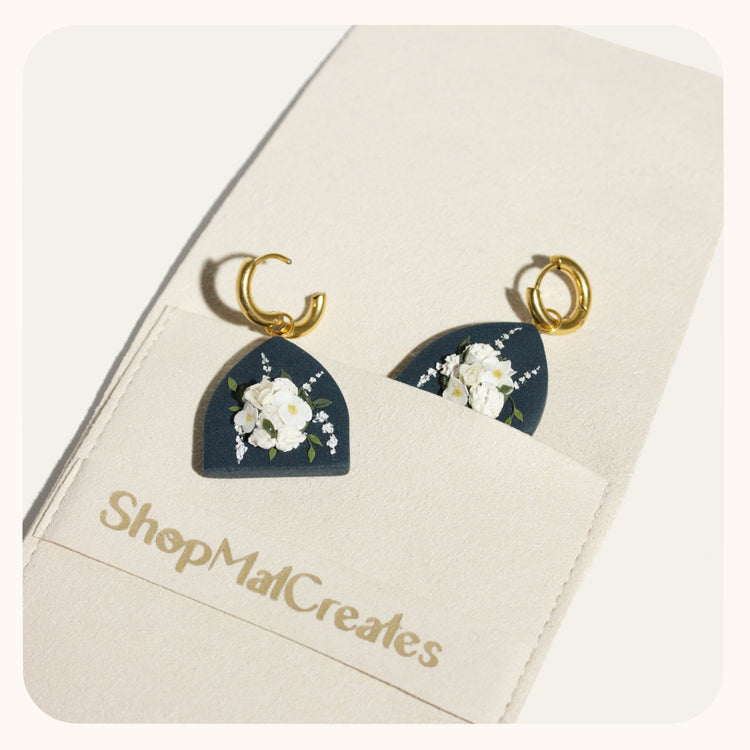 Navy Bouquet | Pointed Dome
