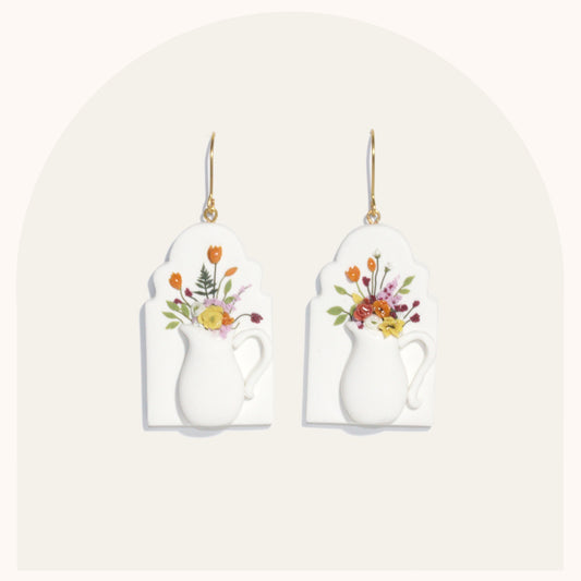 No. 04 | Fancy Arch Pitcher Bouquet