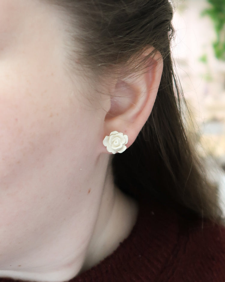 Winter Floral Stud Earring Set