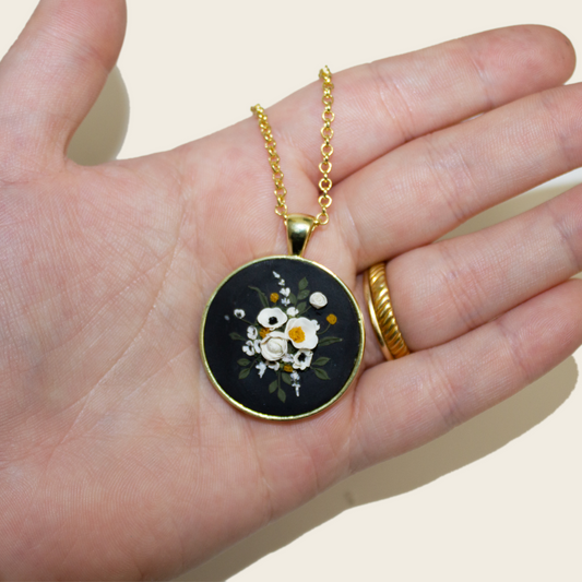 Black Bouquet Necklace | Gold