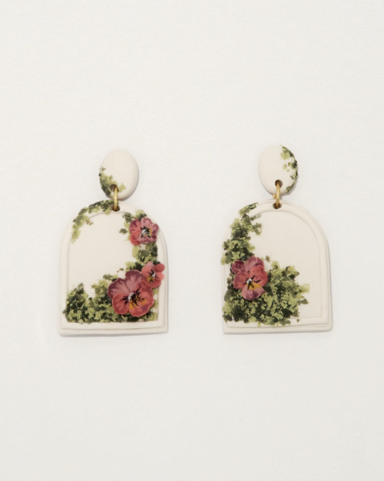 Pansies| Winding Ivy No. 1