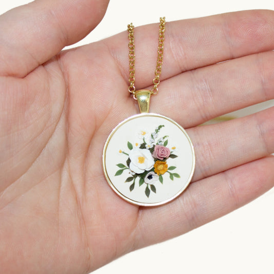Circle Spring Bouquet Necklace | Pendant Series