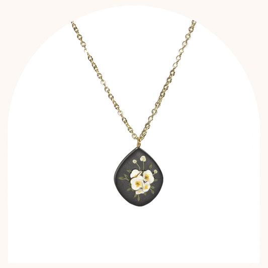 Bouquet Necklace | Black