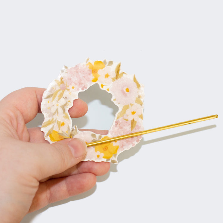 Watercolor Hair Slide 01 | April 2023