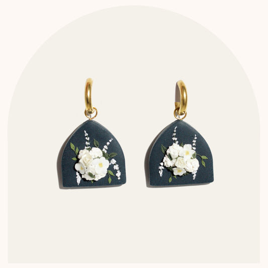 Navy Bouquet | Pointed Dome