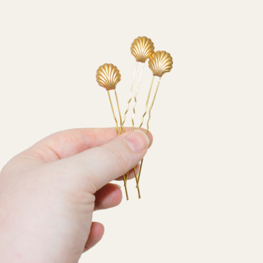 Golden Shell Hair Pins
